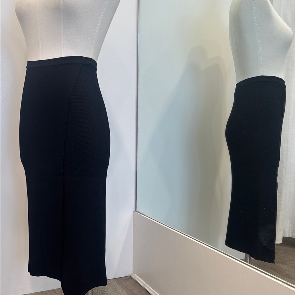 Elegant Black Midi Skirt